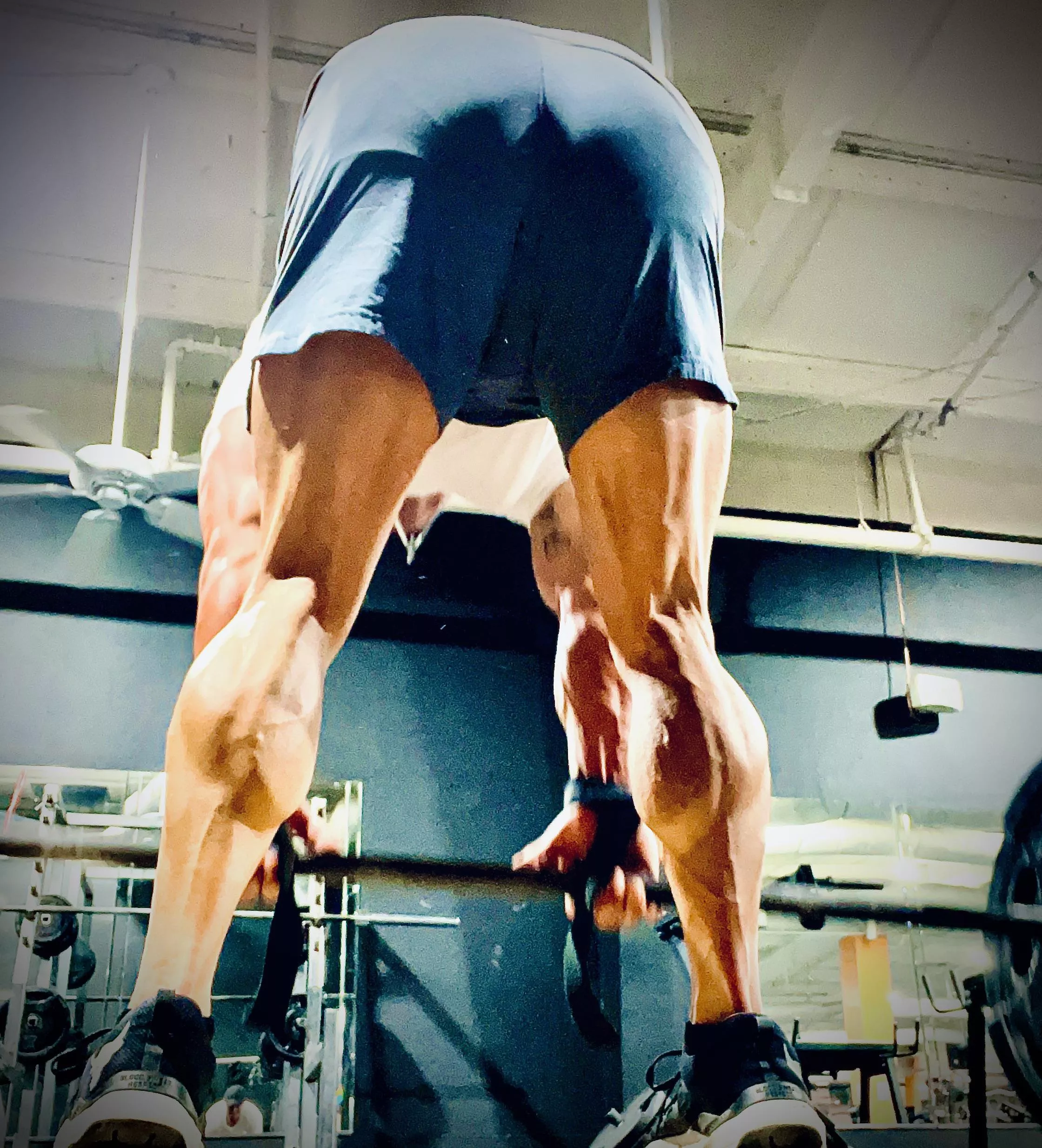 (41) working those hams and 🍑 to keep this Dad bod strong and hard