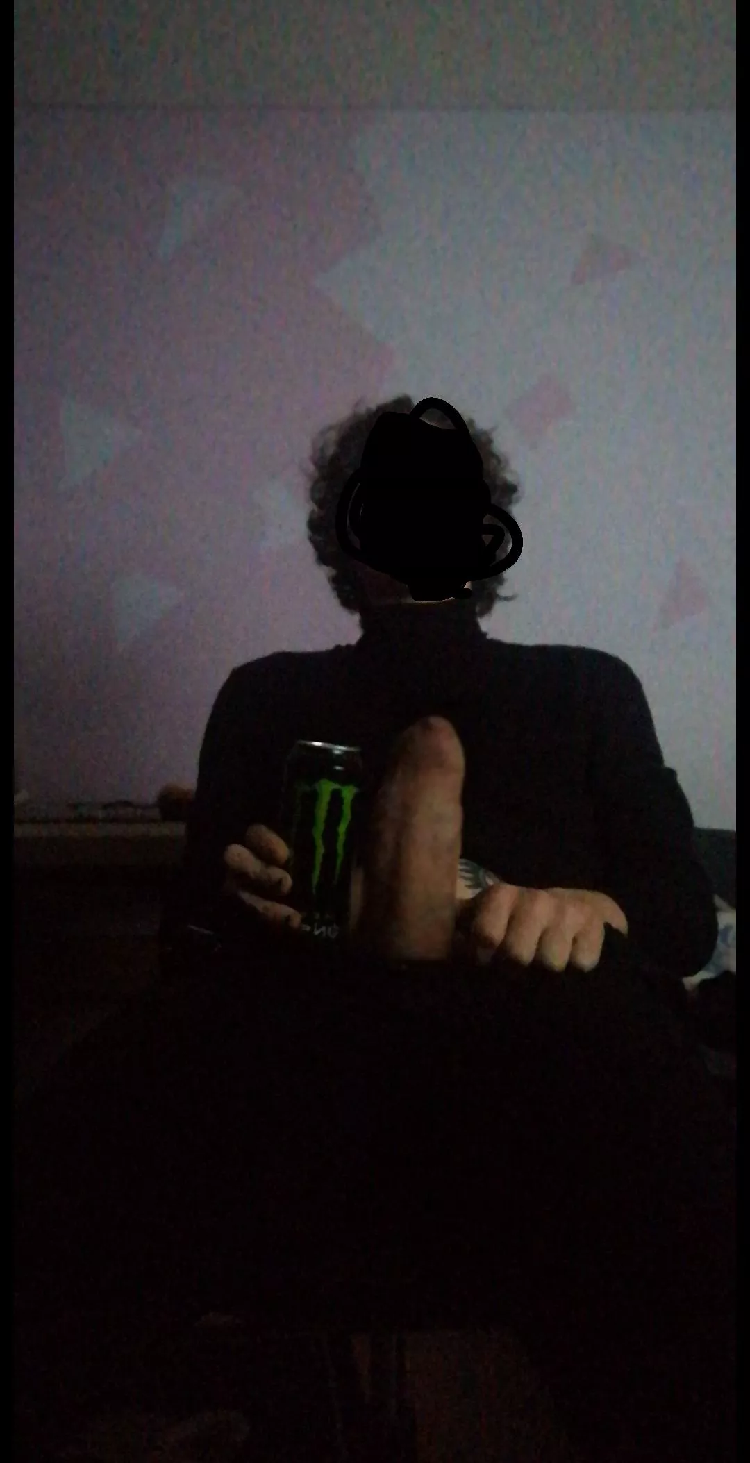 Comparing to a 568ml (19oz) mega monster energy bottle