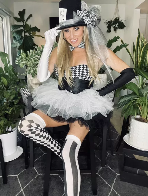 Do you want to see what the Mad Hatter wears under her skirt? (F)