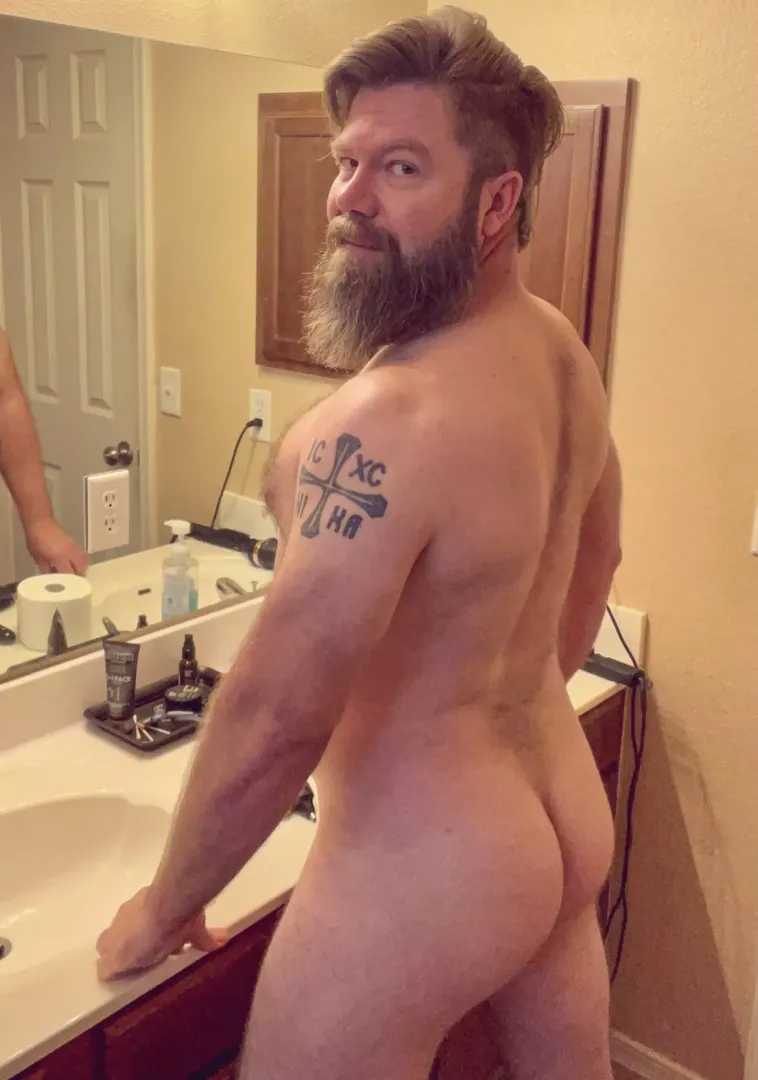 I may be getting older, but I still got a nice ass 🍑🍑[43]