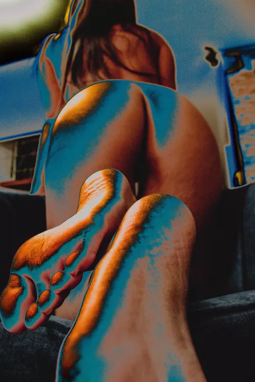 I was editing this pic, randomly move the tone curves and I actually like it 😅 would love to hear your comments 🥰