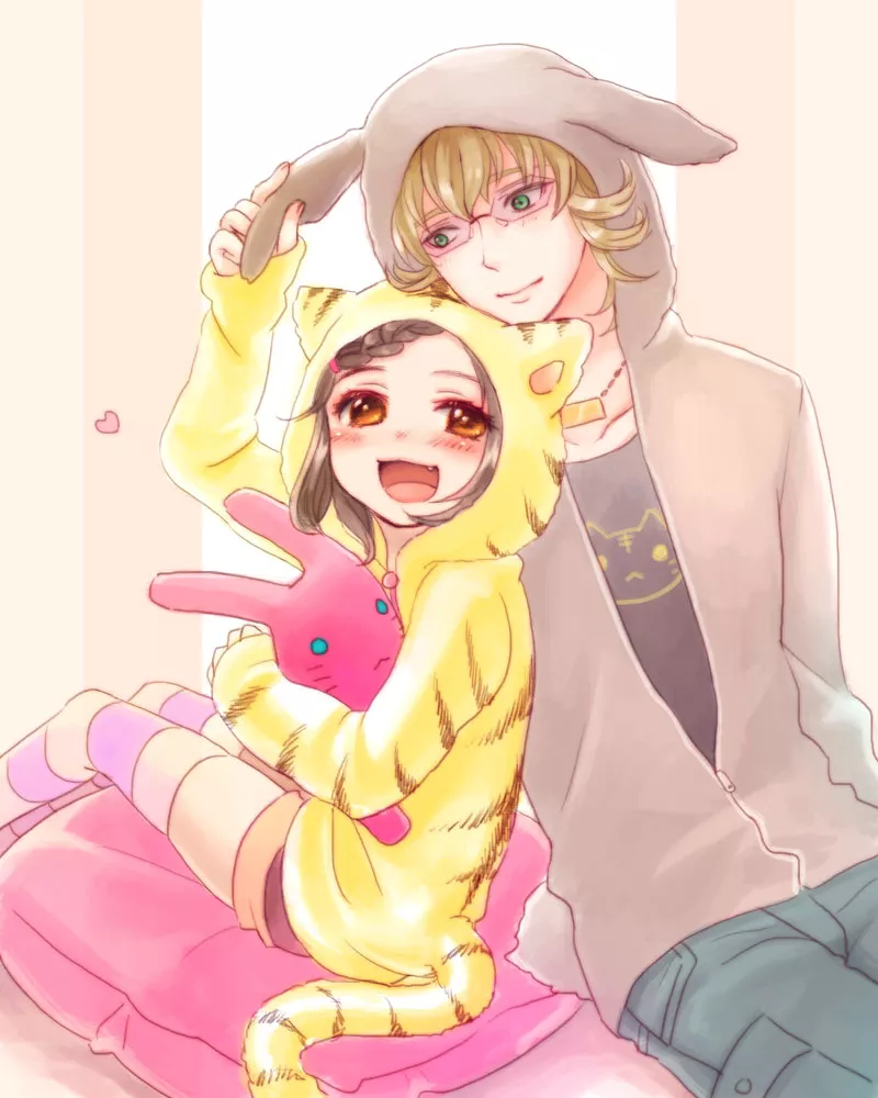 is there anywhere online to buy a real sweater like this?