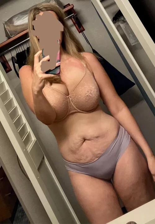 My 40yo wife needs a cum trib. Face pics if you’ve got a good second screen and can cum on her. Telegram preferred, have Kik too. Both RC_Kola369