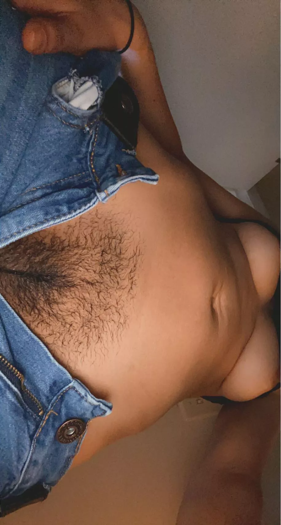 My boyfriend is out of town🥴