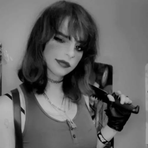 my rendition of Jill Valentine Wich will most likely be my Halloween costume this year🕸️🕸️🕸️