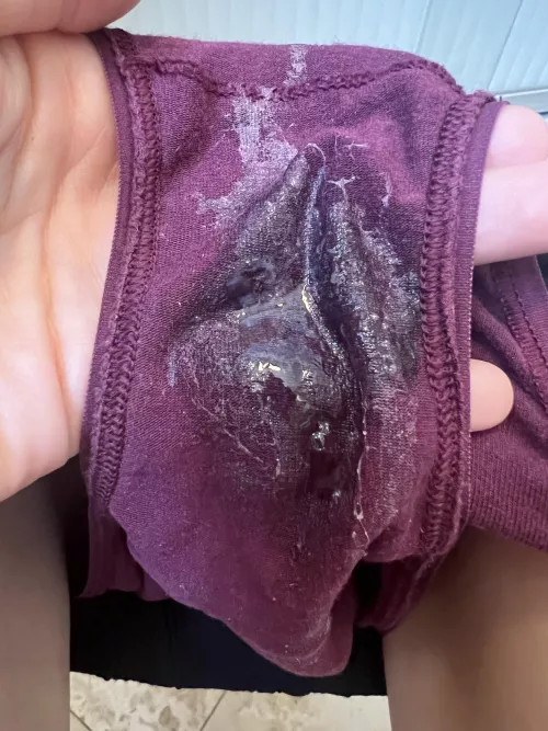 [selling] my pussy gets so wet after cumming just once