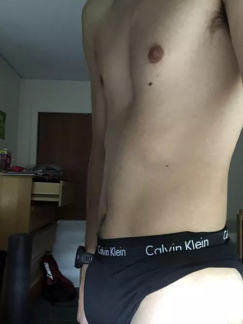 Thought I would post this here since everyone says I’m twink material