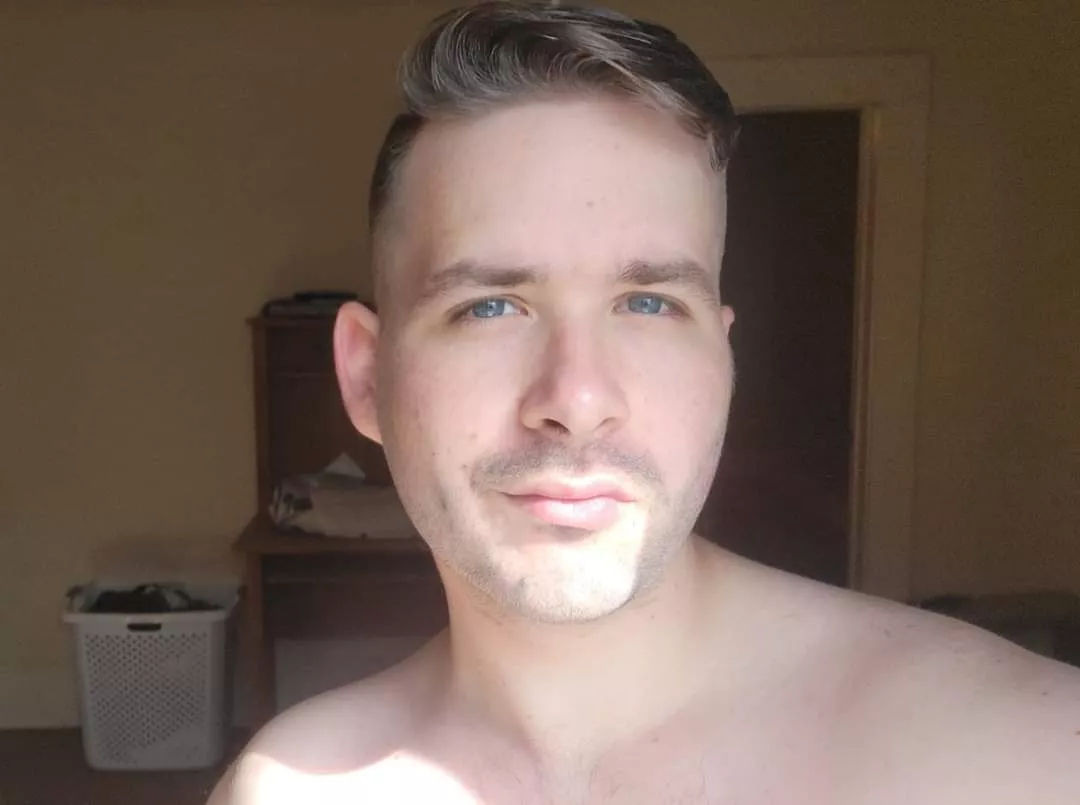 Trying to get into competitive Pokemon. Anyone care to help?:3