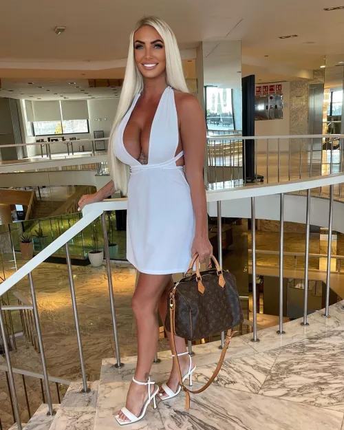 Blonde Bolted Trophy