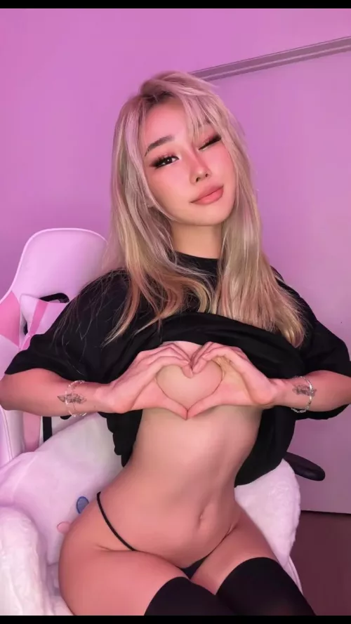 boob heart