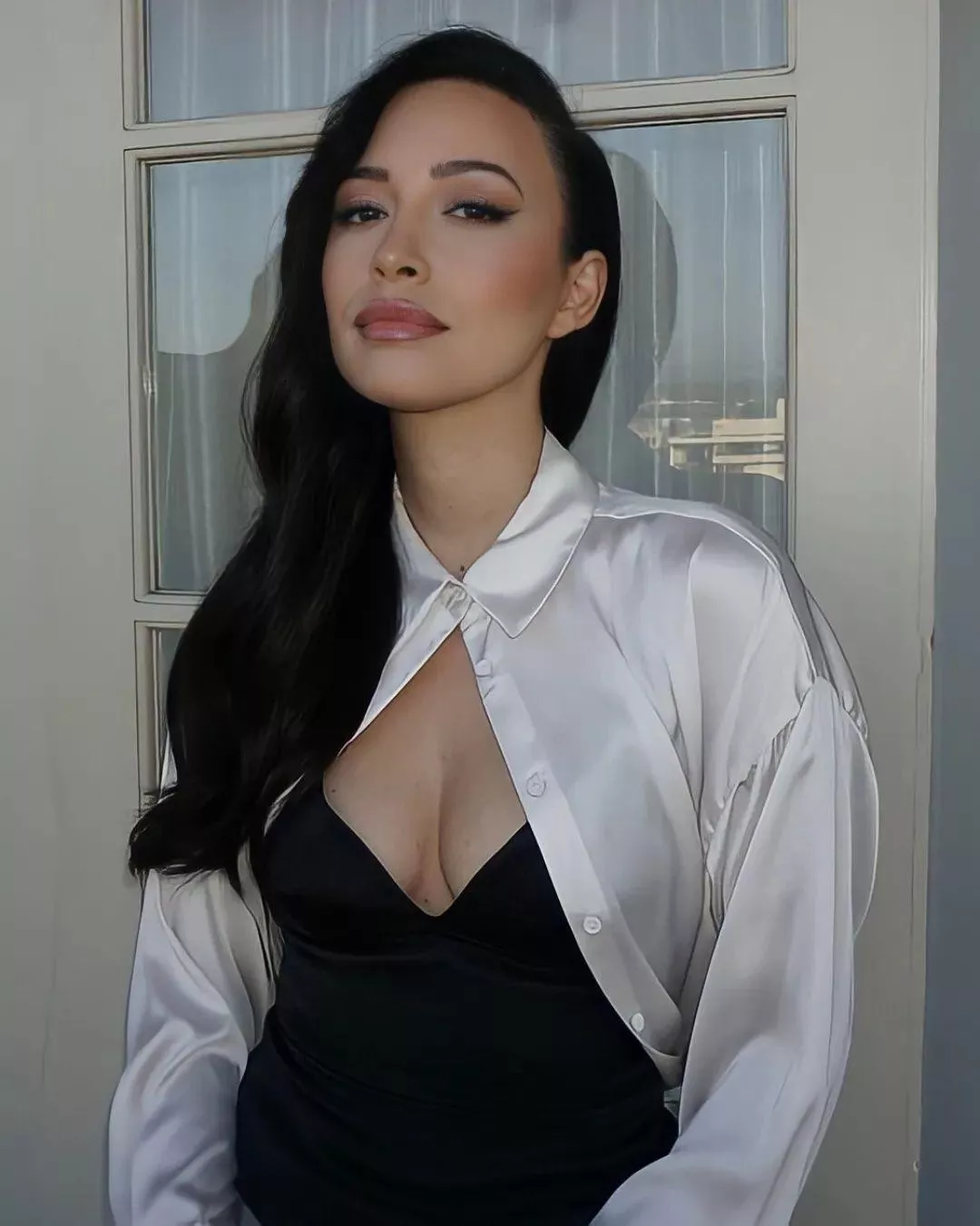 Christian Serratos is so hot and underrated, I want to submit to her badly