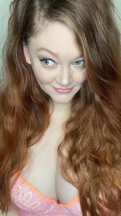 So not ready for Monday ! Send me a hug please and I will return the favor <3