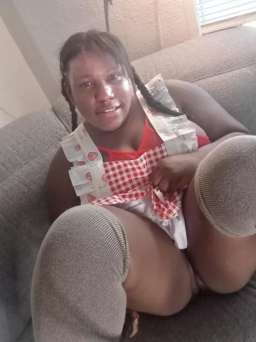 Taking a break from cooking and cleaning <3