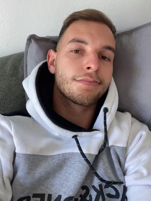 today marks the first day of my second last year of med school. the motivation is blatant