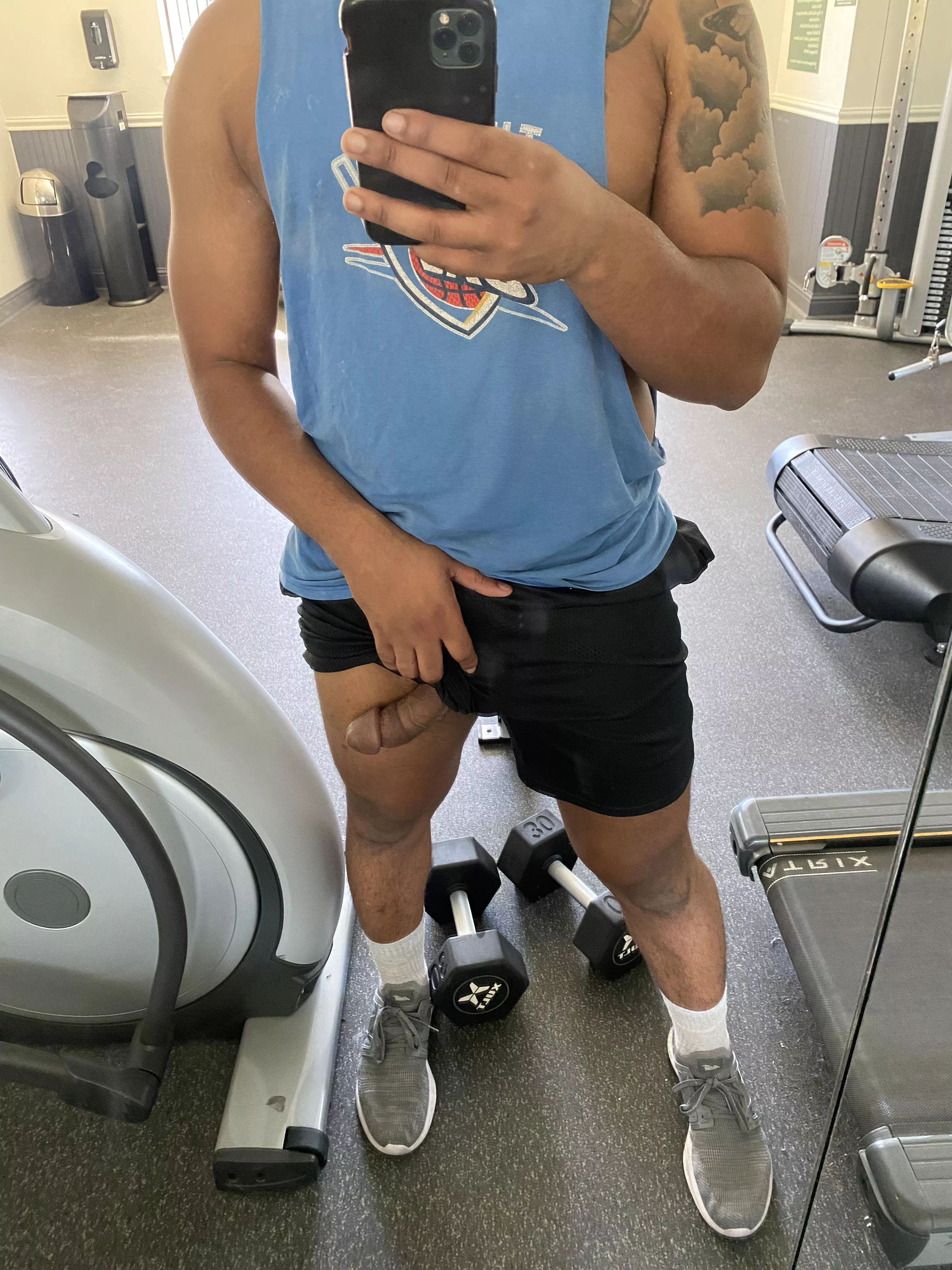 Took my first public nude today 😅I was honestly too scared to pop the whole thing out but enjoy 😇