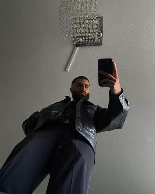 Turkish, 6‘4, in germany, dont mind the dirty table