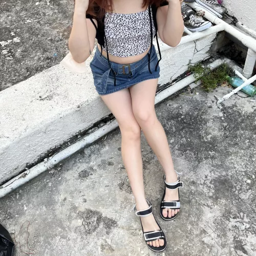 What do you think about my legs? 🥰