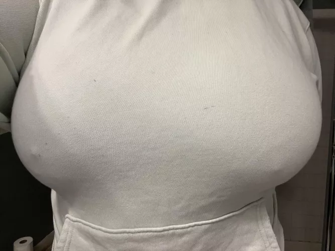 Didn’t think it would be noticeable through 2 layers and a hoodie