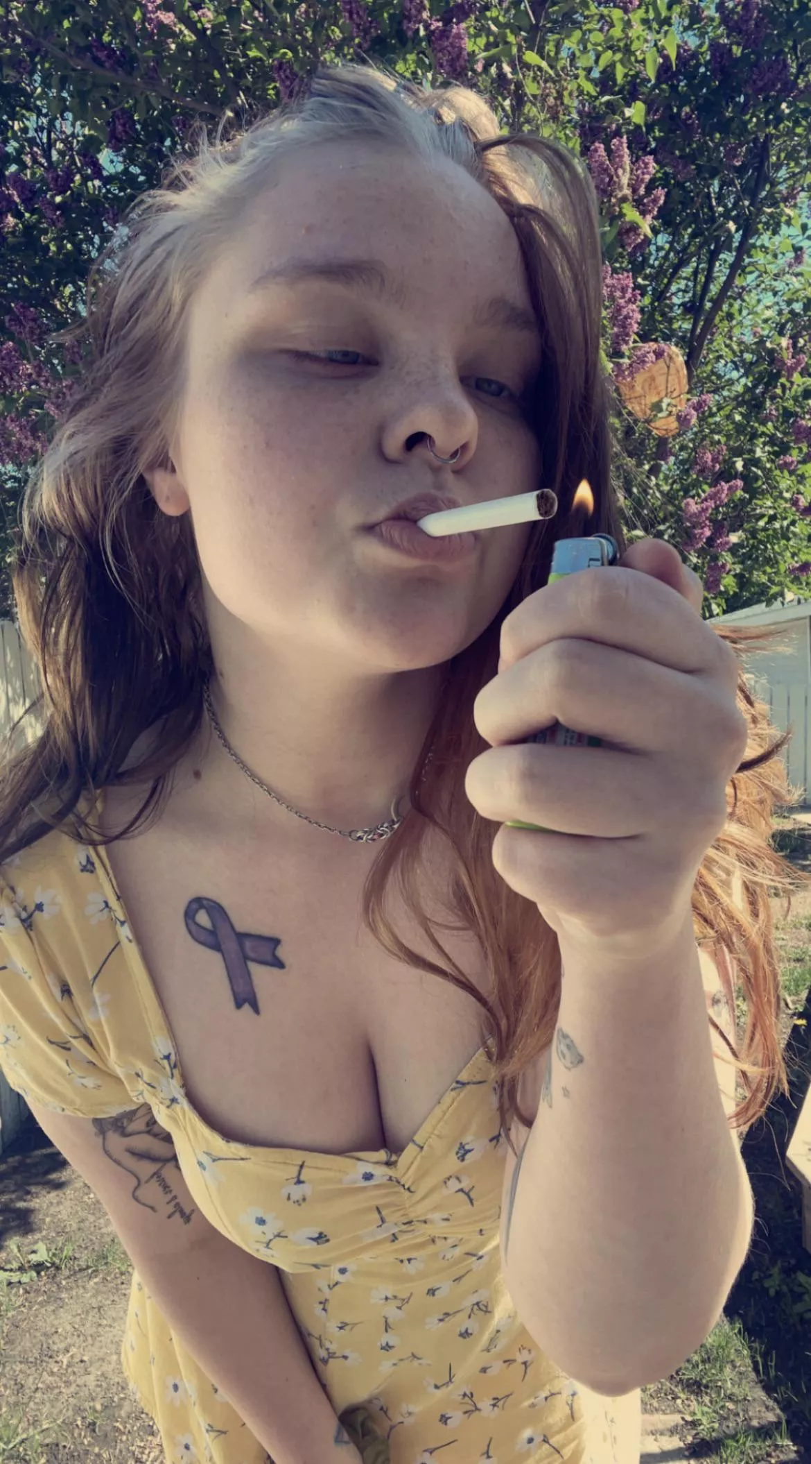 Don’t I look beautiful lighting this cigarette?