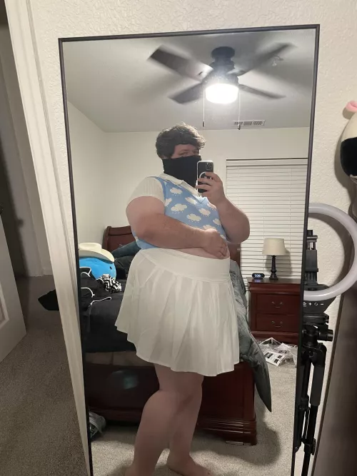 Femboys come in all sizes 🥰🥰