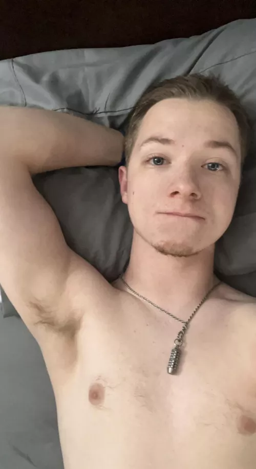 Got flu and Covid shots, sore and needing cuddles asap 😮‍💨