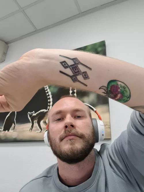 happy af with my 2 new tattoos β€οΈ