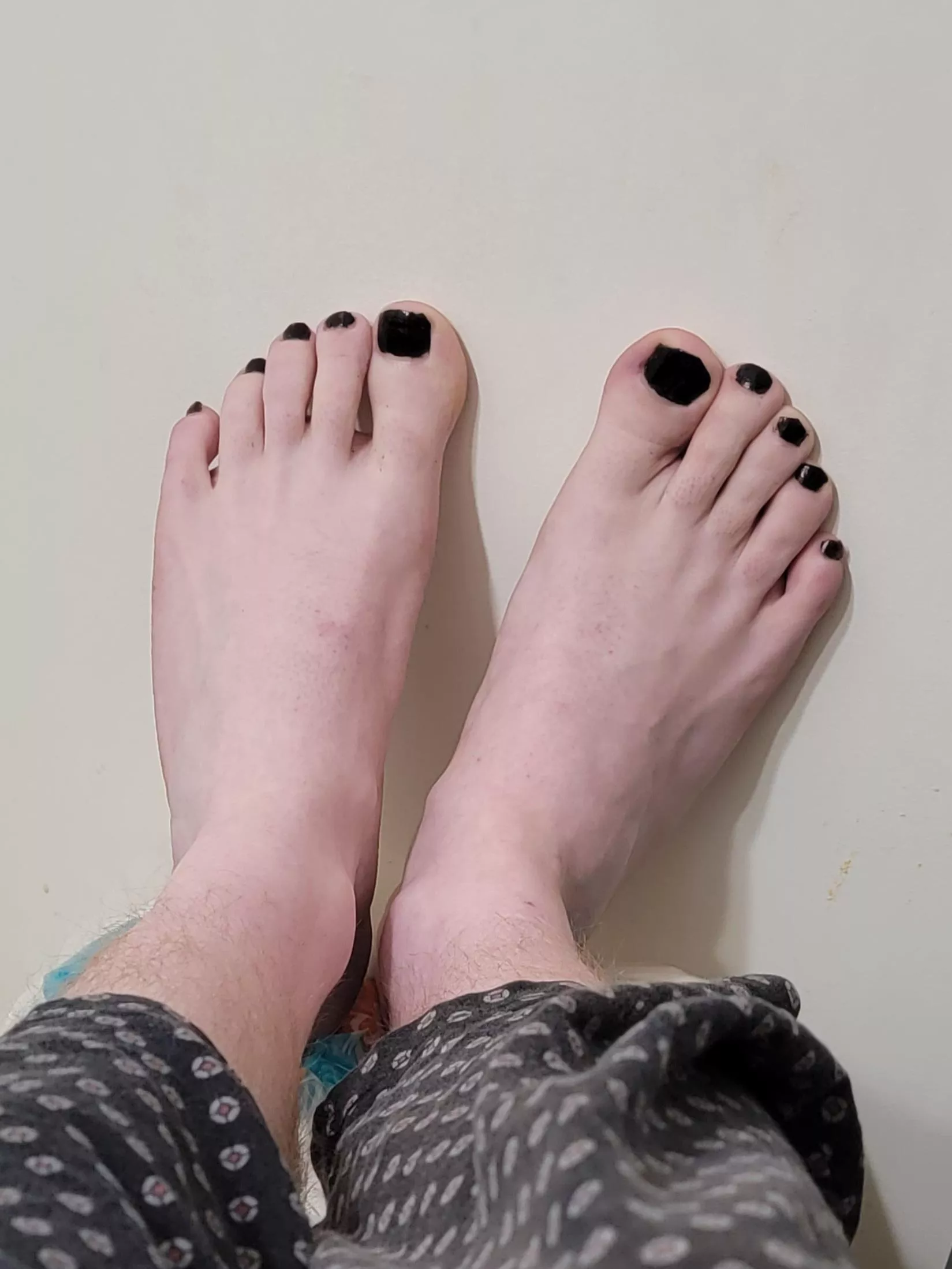 I painted my toes for the first time today. Aren't they pretty? 🥺