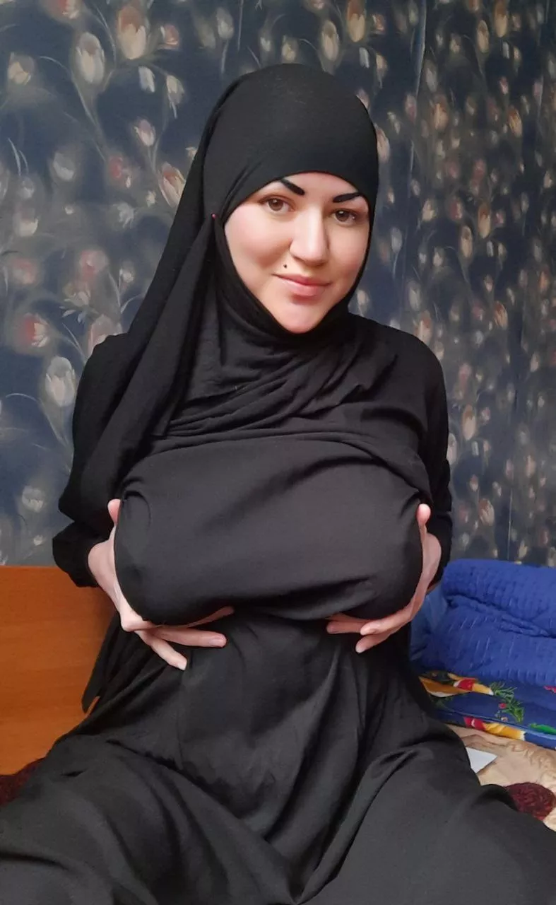 ☪️Muslim Mom☪️ I am the hottest and most delicious. Have you always wanted to know what's under the hijap?😍