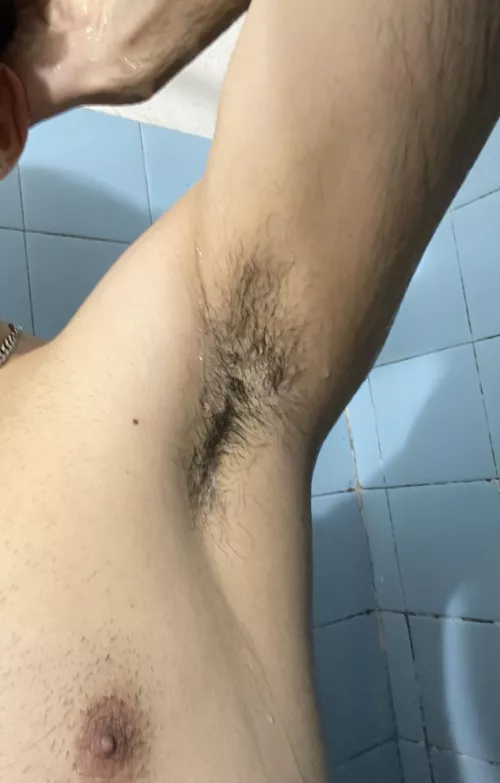 Ou men my pits grows again!!! Yeahhhhhh 😈