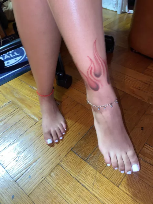 Suck on my toes yes 😍🥵👅💦