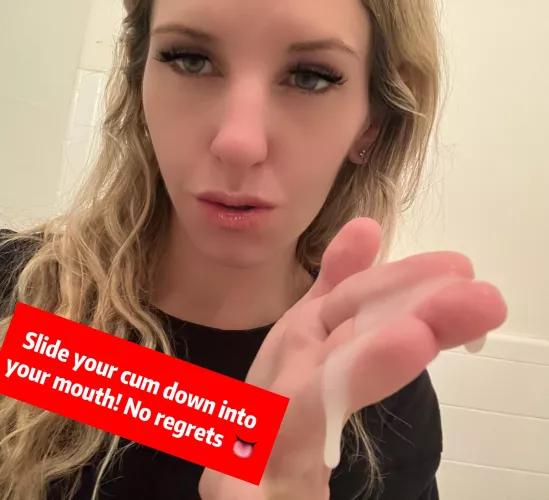 It just looks so tempting 😍👍👅just do it already !!