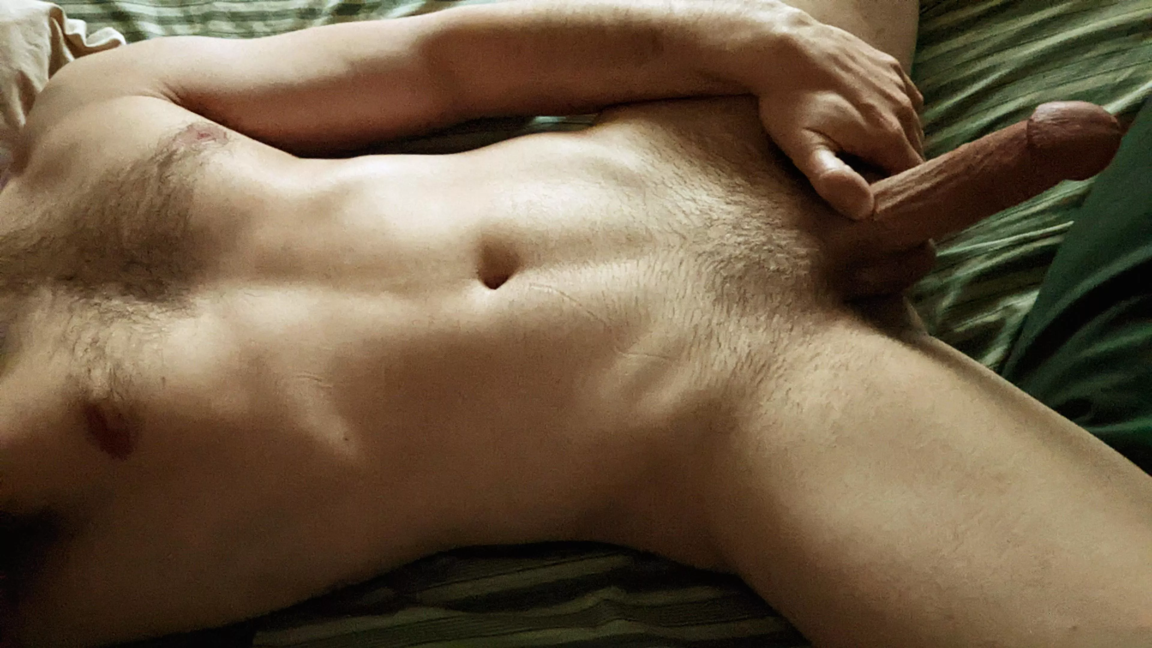 It's nice to have a sub geared toward bi guys. 😎