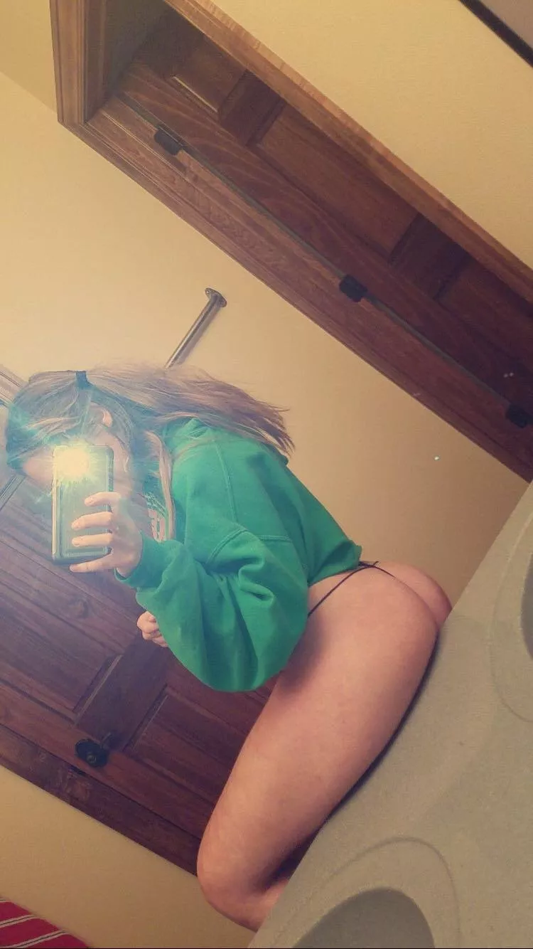 Wife f23Send a sample to trade and jerk. Must verify. Only dm if you wanna cum together on video chat Older+ dm sample for tele