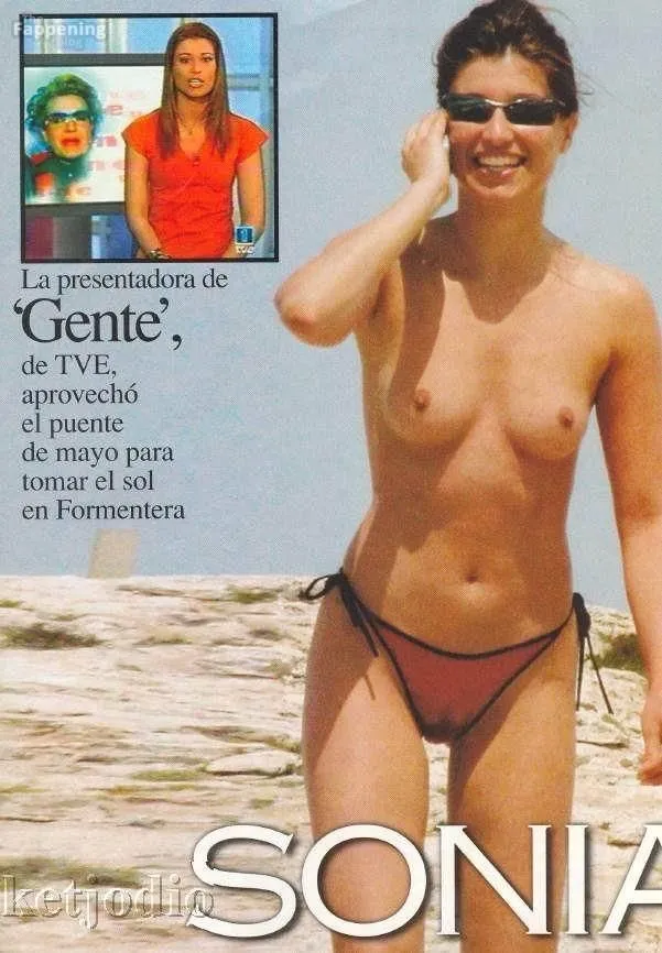 Sonia Ferrer Nude & Sexy Collection (21 Photos)