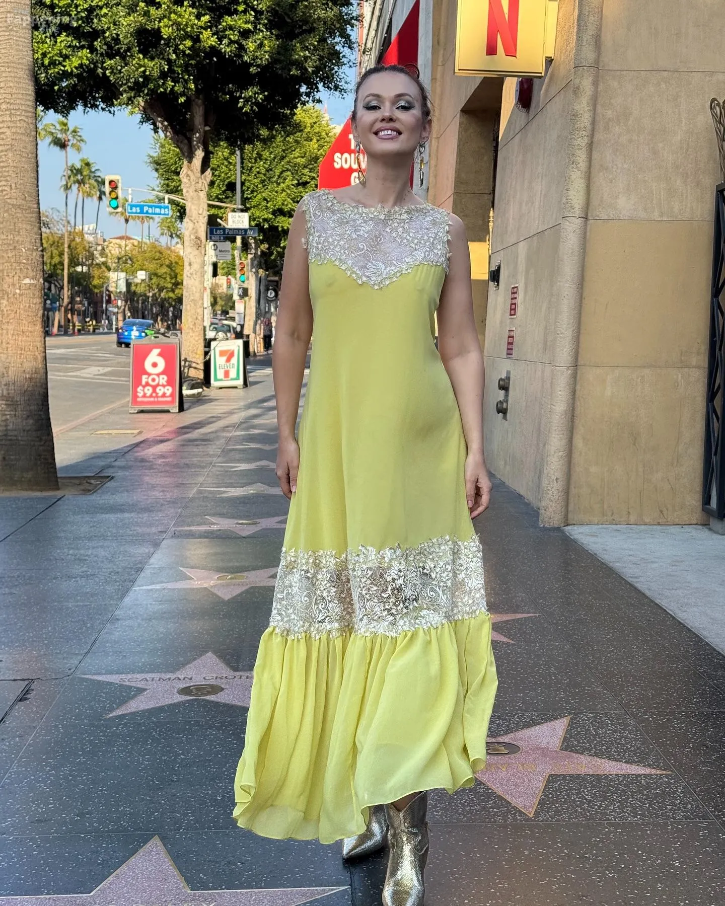 Natasha Blasick Braless (12 Photos)