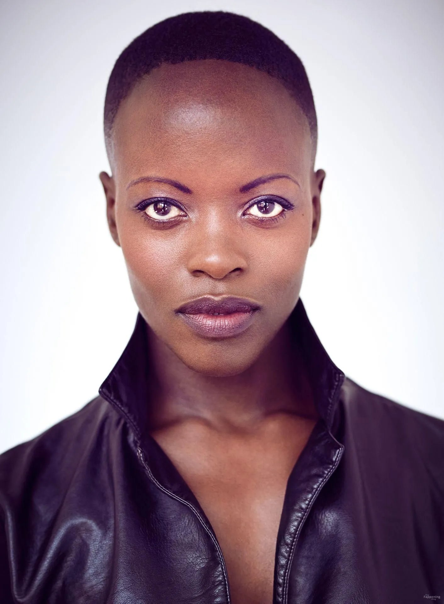 Florence Kasumba Nude & Sexy Collection (14 Photos)