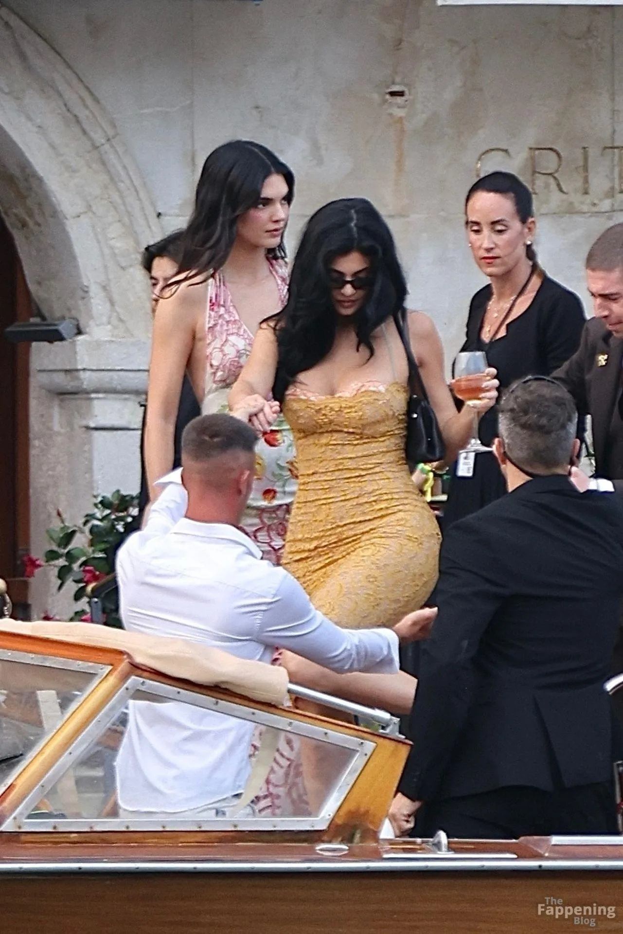 Kylie and Kendall Jenner Head to Bezos & Sánchez Wedding Party in Venice (112 Photos)