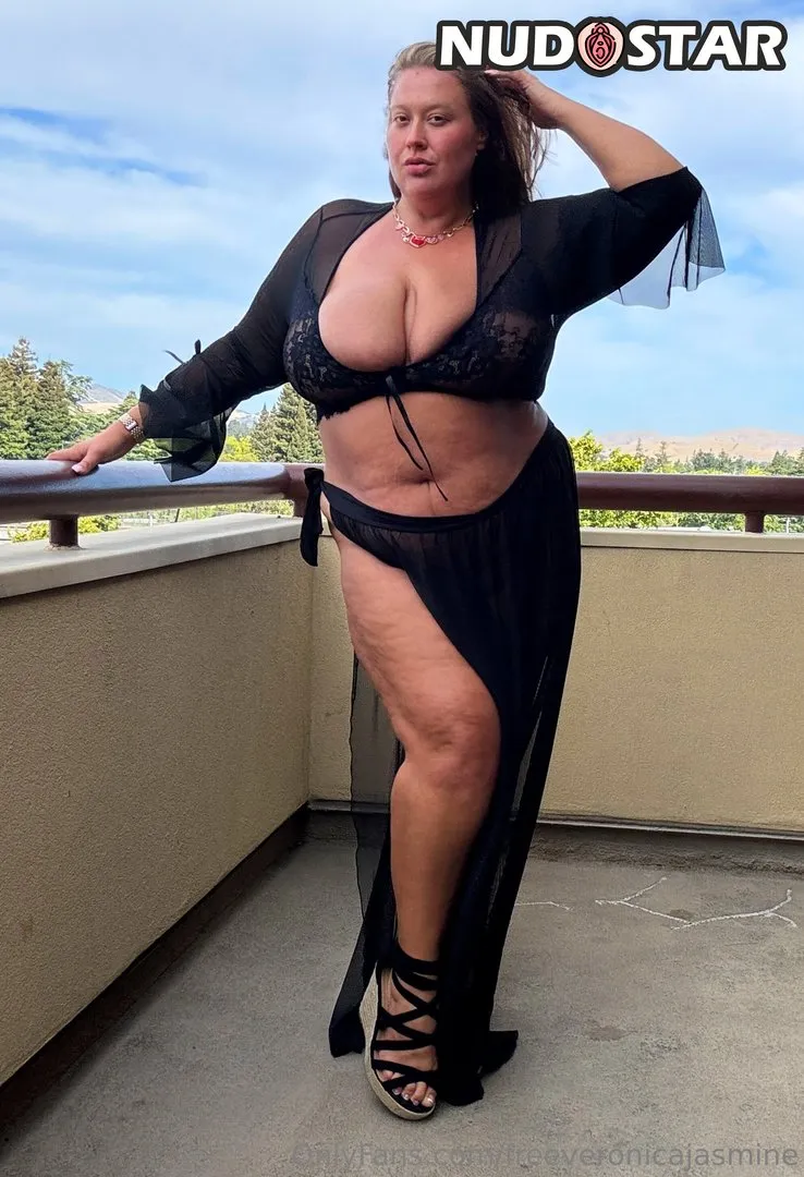 Freeveronicajasmine OnlyFans Leaks (24 Photos)