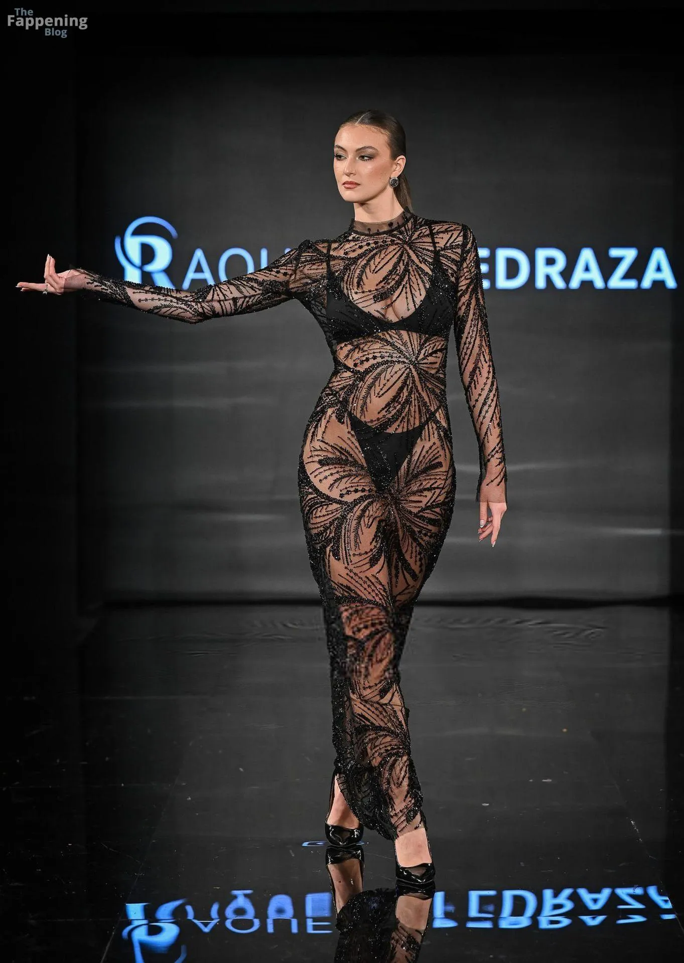 Rachel Pizzolato Walks The Runway in Sexy Dresses (21 Photos)