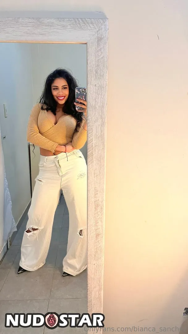 Bianca Sanchez OnlyFans Leaks (19 Photos)