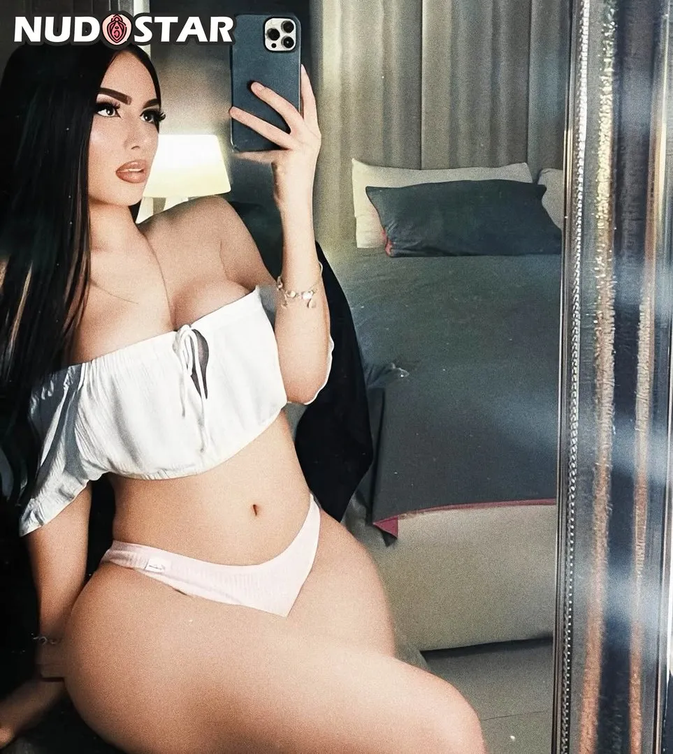 Grecia Dorado OnlyFans Leaks (19 Photos)