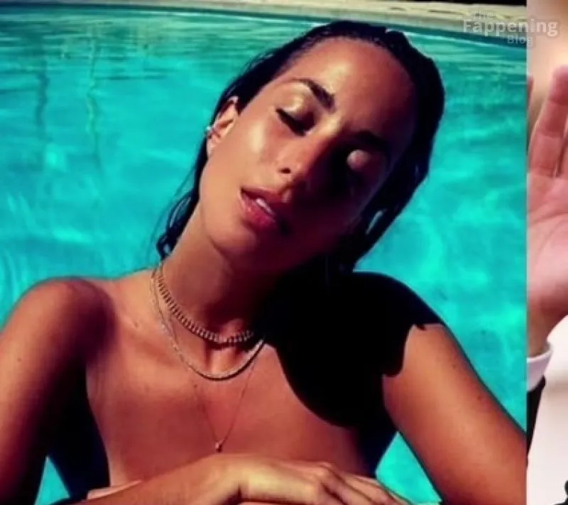 Ines De Ramon Sexy (13 Photos)