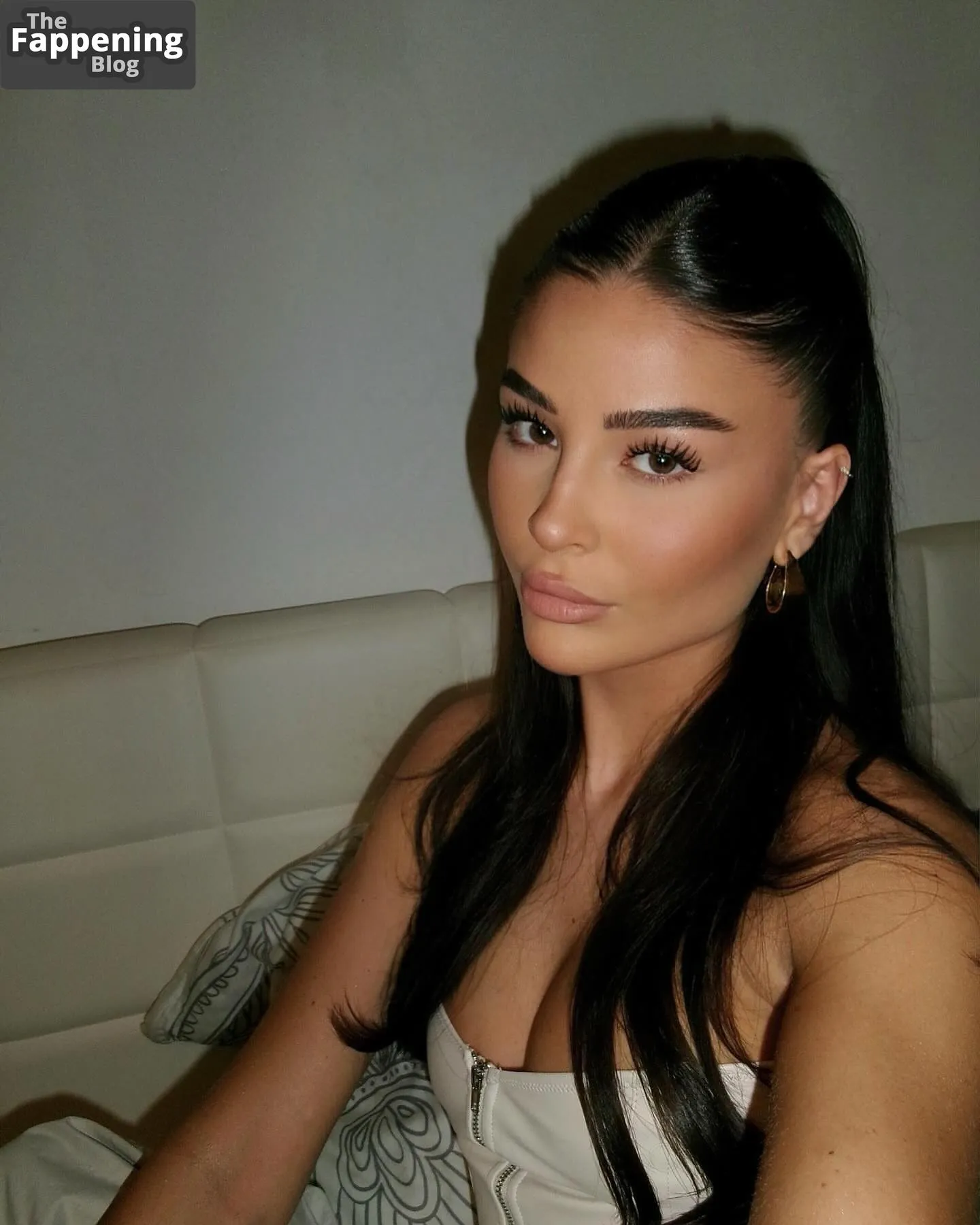 Janina Modica Sexy (8 Photos)