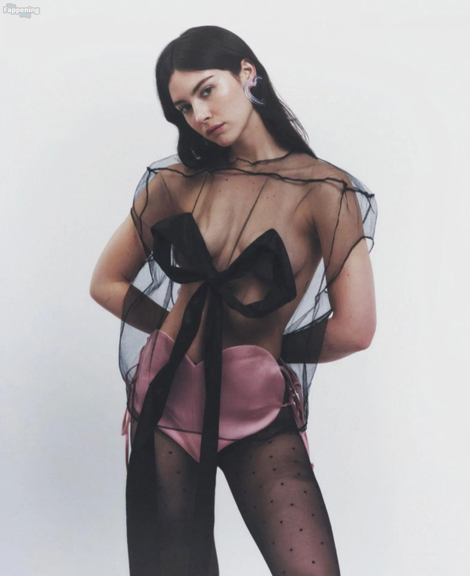 Gracie Abrams Nude & Sexy Collection (76 Photos)