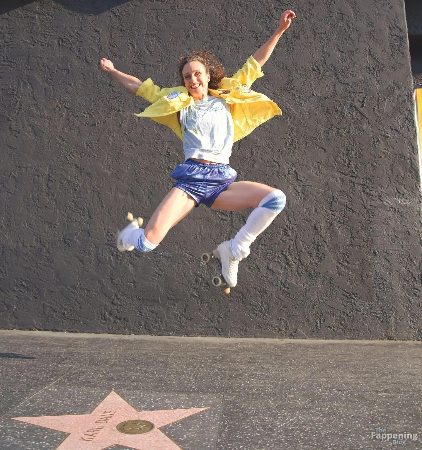 Kim Manning Sexy (9 Photos)