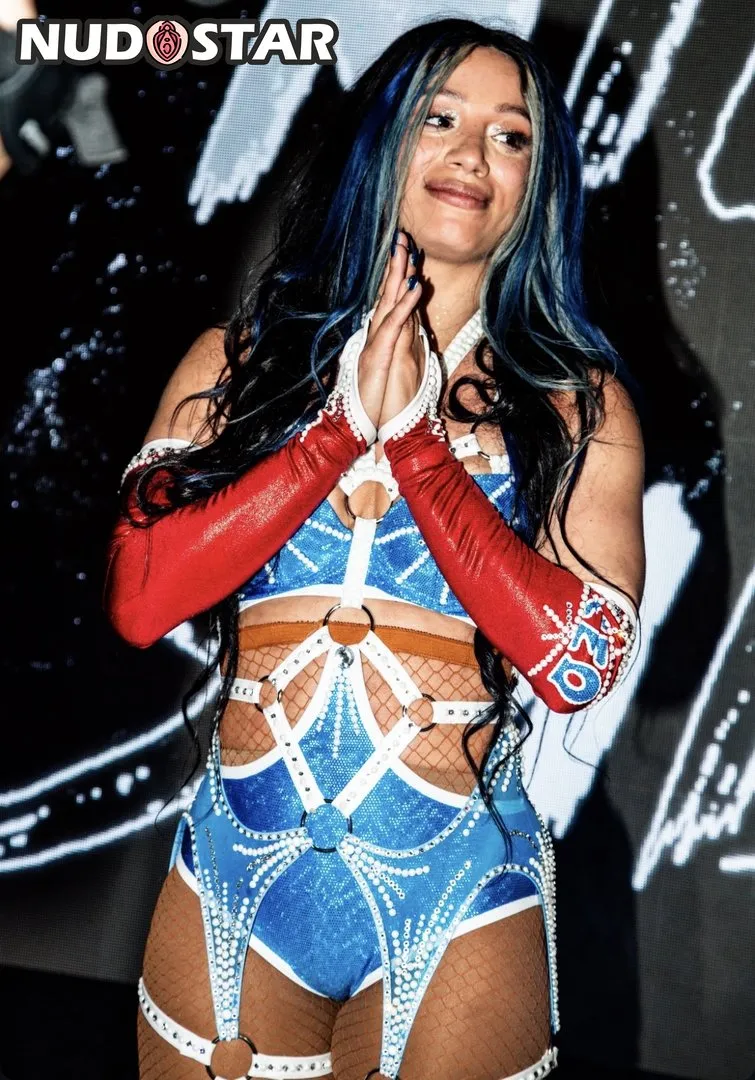 Sasha Banks OnlyFans Leaks (15 Photos)