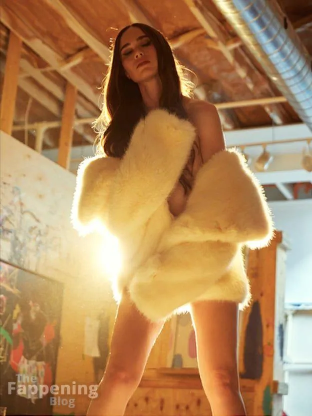 Teddy Bannerman Sexy & Topless Collection (21 Photos)