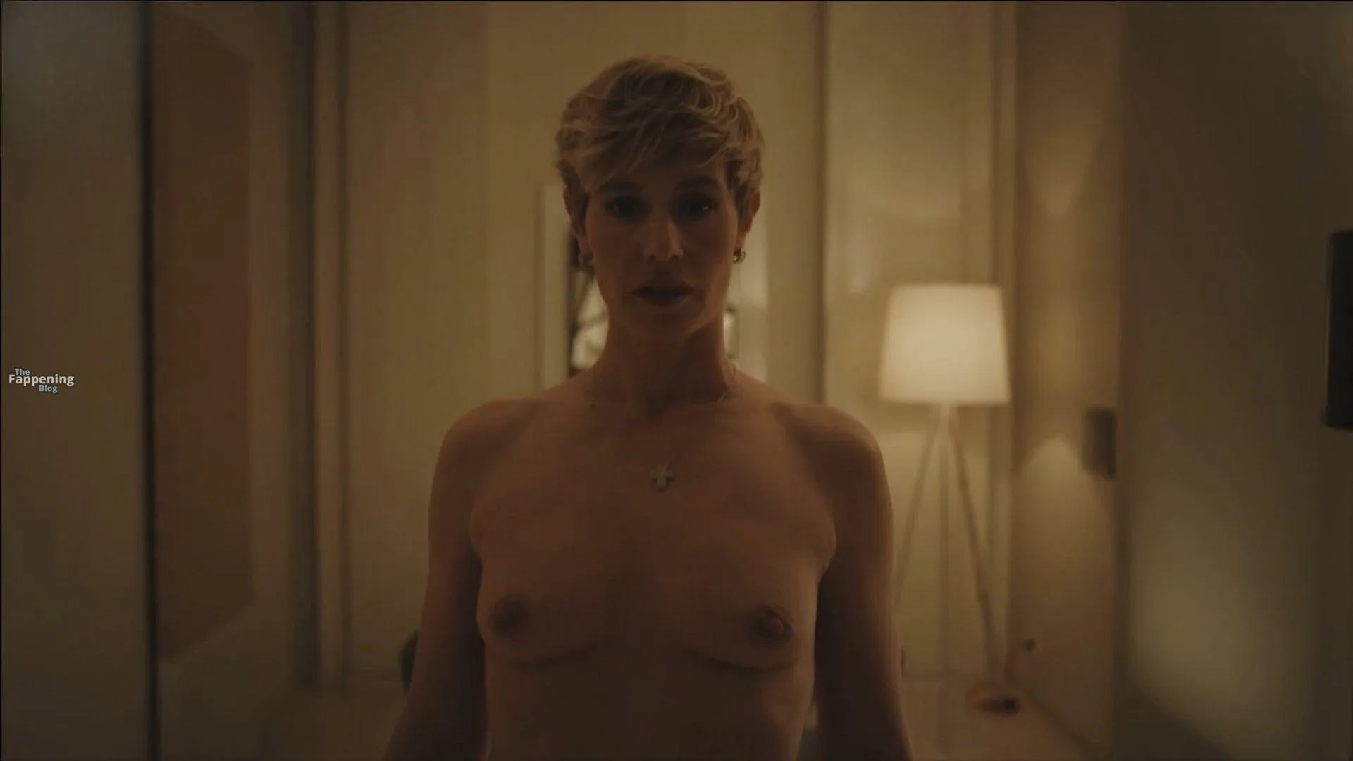 Cecile de France Nude (9 Pics)