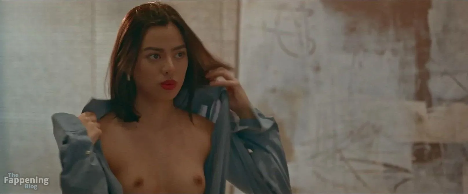 Denise Esteban Nude (20 Pics)