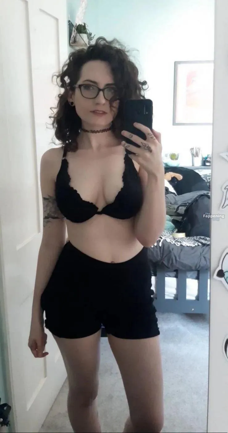 Inky Minky Nude & Sexy OnlyFans (10 Photos)